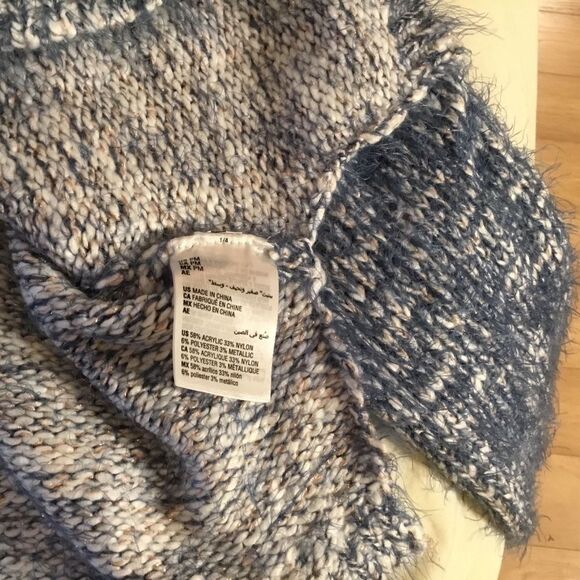 NWT. Style & Co.  Eyelash Yarn Sweater Sz. MP - Picture 7 of 7